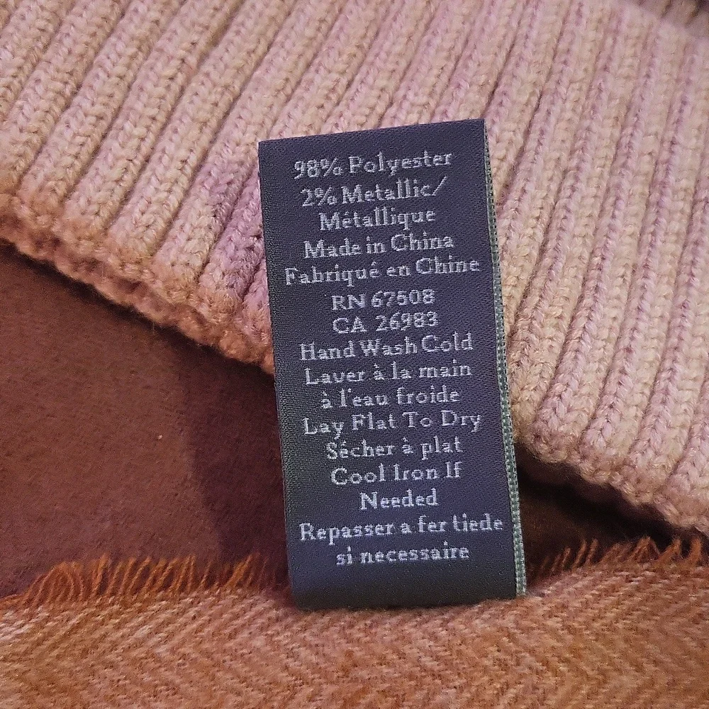 Vince Camuto hat and scarf set - Picture 4 of 6